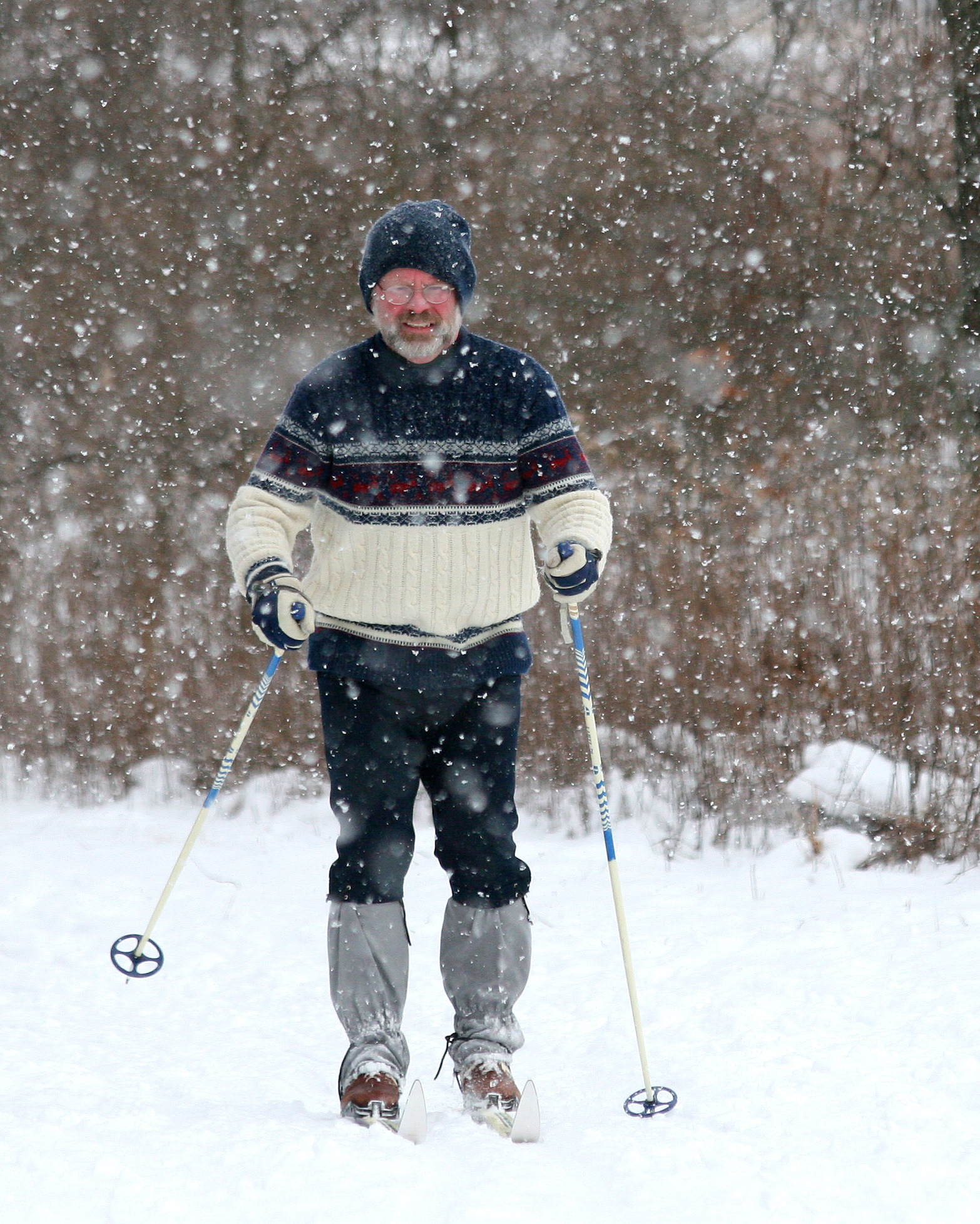 Cross-country skier on the Coyote Run Trail at Highbanks.