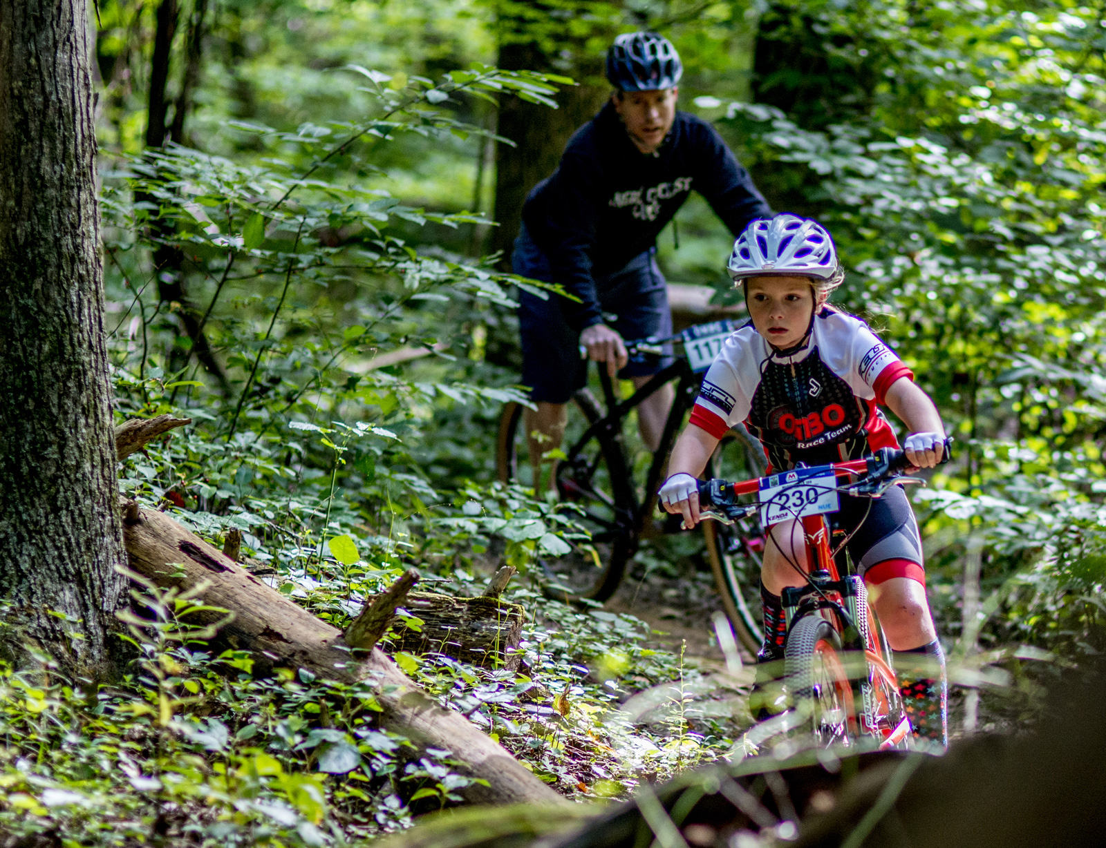 Competitors on the Mountain Bike Trail at Chestnut Ridge during a COMBO event