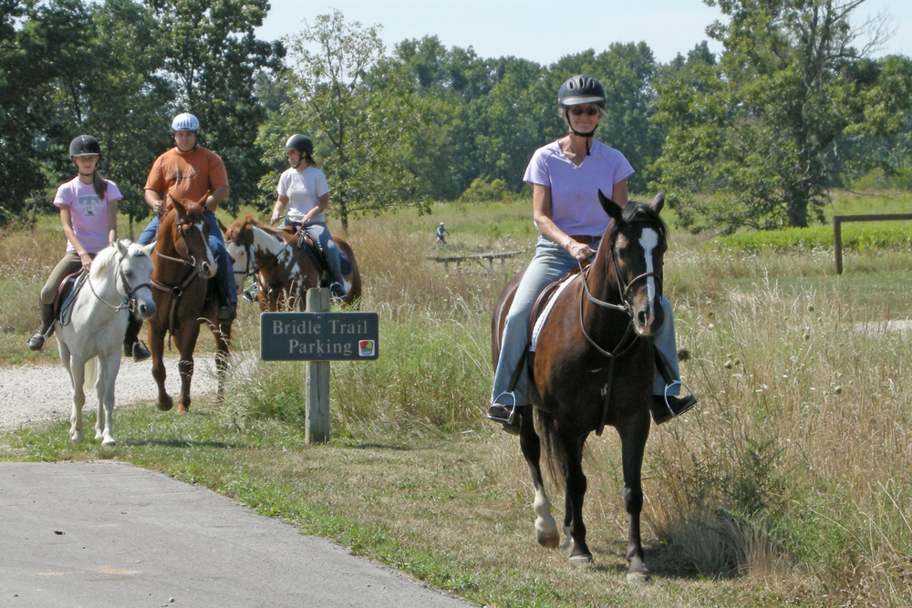 Horse riders near the bridle trail staging area at Glacier Ridge.