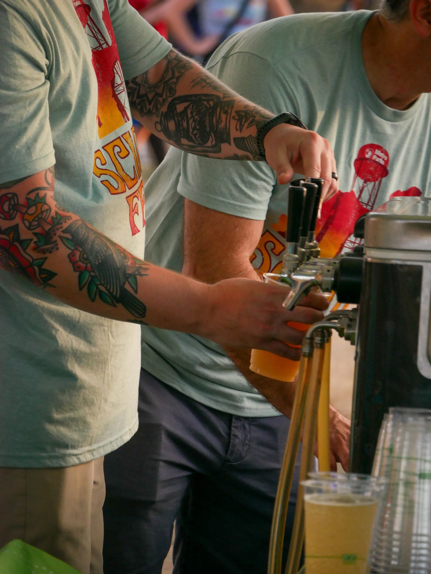 SciotoFest2024_FriendsBeer_LizChristian (6)